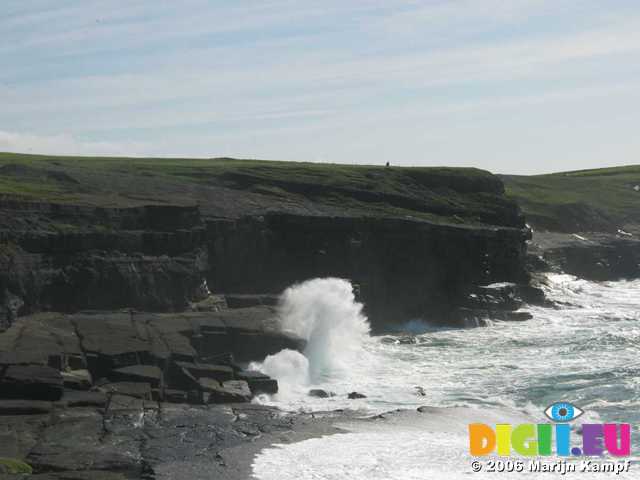 19296 Cliffs near Kilkee